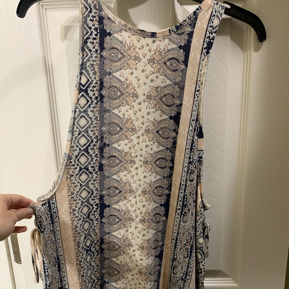 Pattern tank with open sides!